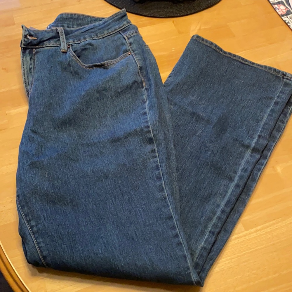 mid rise bootcut blue jeans